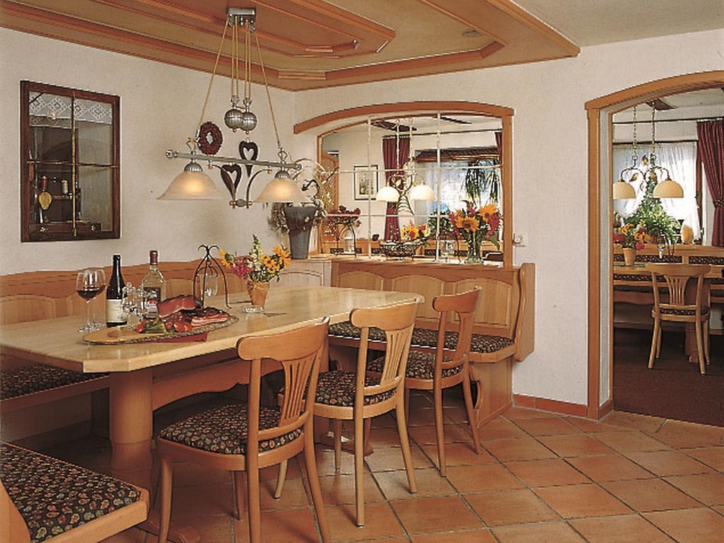 Gasthof Restaurant Buergerstueble St. Peter Extérieur photo